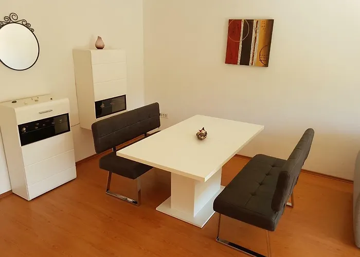 Spanjol Appartement Rab Town